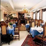 Отель Rothenburger Hof 4*