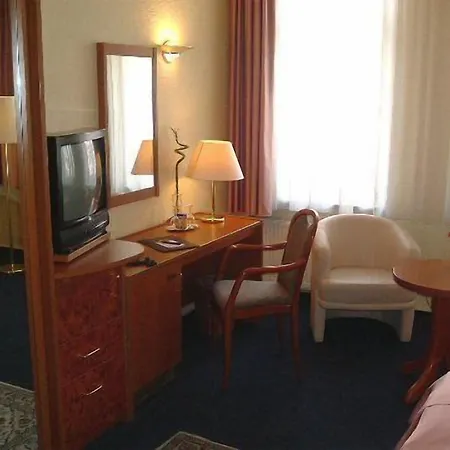 Rothenburger Hof Hotel 4*